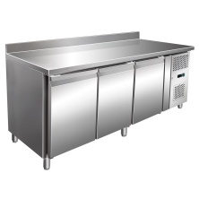 Стол холодильный VIATTO GN3200TN с бортом