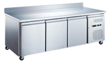 Стол холодильный TATRA TRTGN3 TN SB (с бортом)